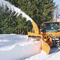 Спецтехника очистила дороги Приморья от снега