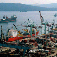 В 2015 году Владивосток получит статус "свободного порта"