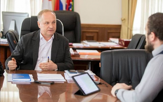 Мэр Владивостока рассказал о нецензурных сообщениях в личном микроблоге